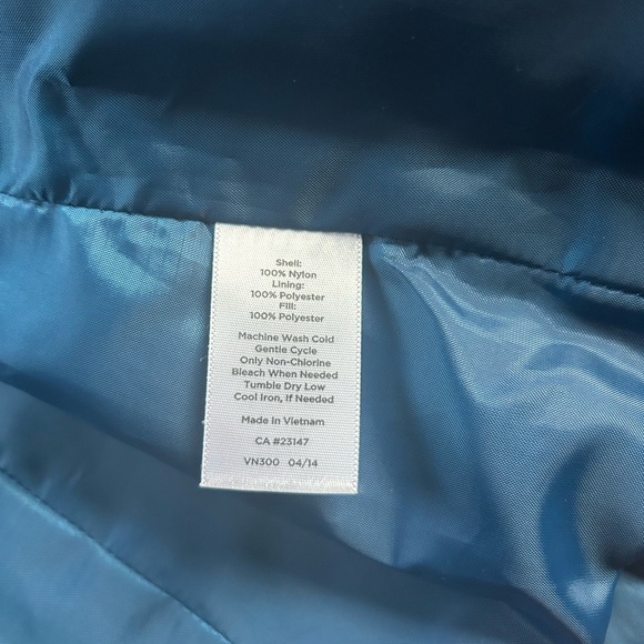 Talbots Diamond Quilted Lightweight Jacket Blue size Small Snap Closure - Picture 7 of 8